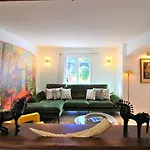 Вилла Maison Dans Les Arbres Piscine Clim Luxe Йер