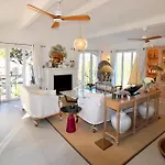 Maison Dans Les Arbres Piscine Clim Luxe * Йер