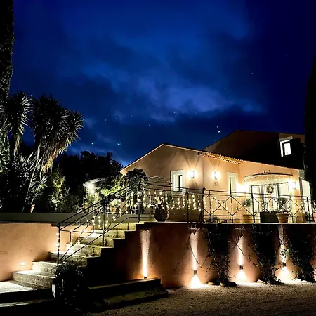Вилла Maison Dans Les Arbres Piscine Clim Luxe *